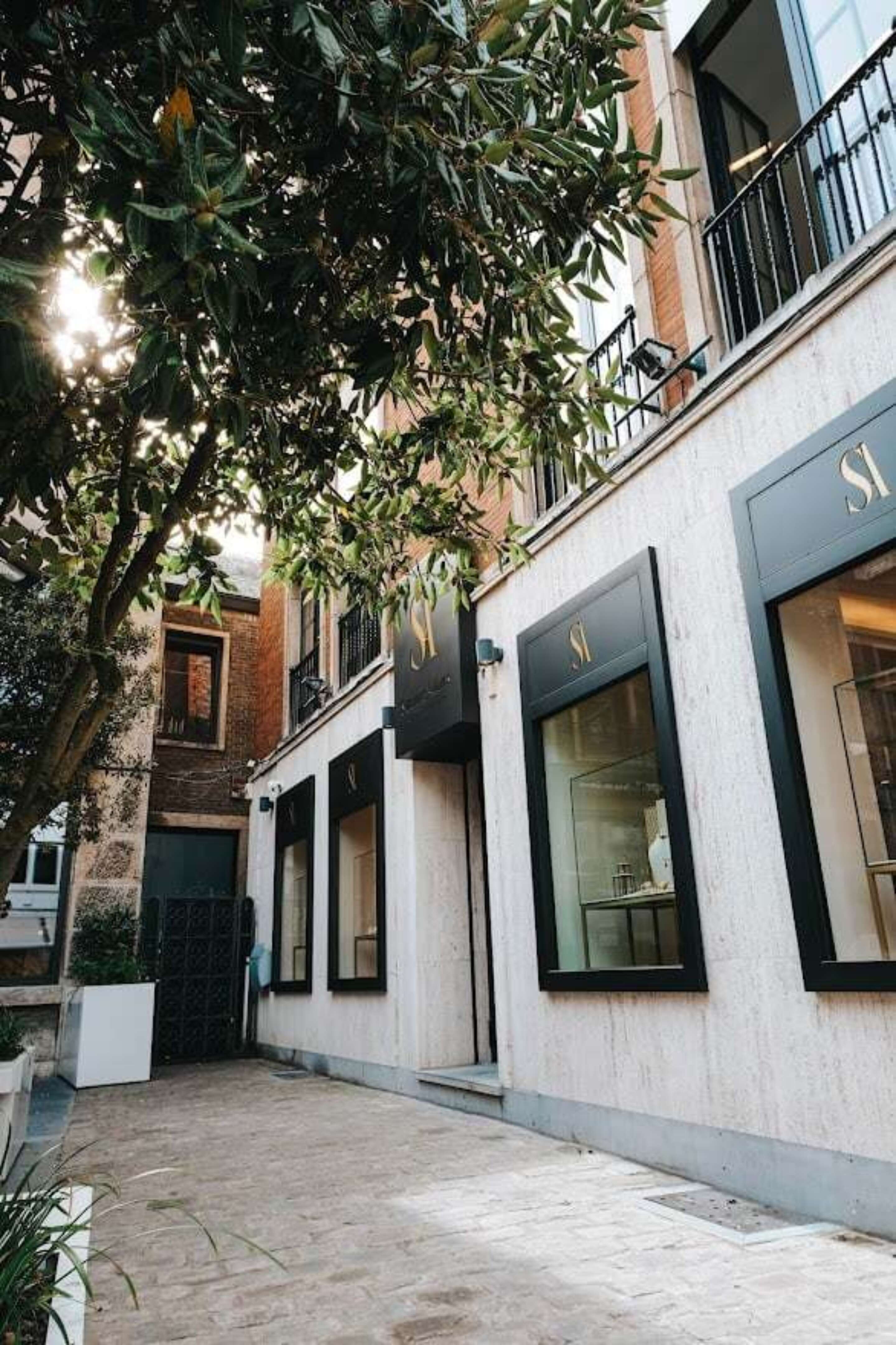 Juwelierszaak in Hasselt van Suzanne Adams, de gevel na de renovatie